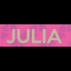 Meet your Posher, Julia
